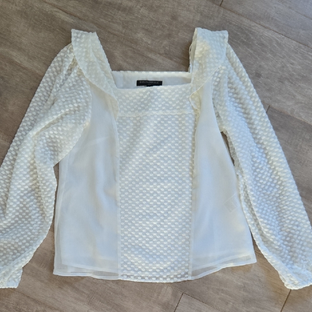 Banana Republic White Textured Women's Top
